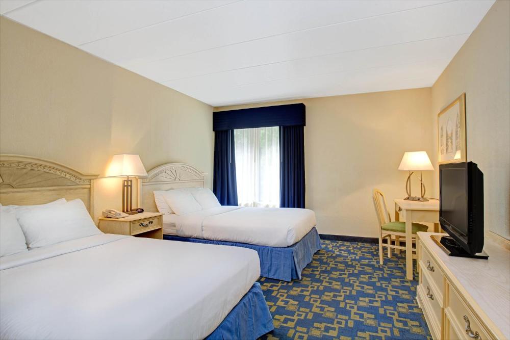 Double Room with Two Double Beds - Smoking interior